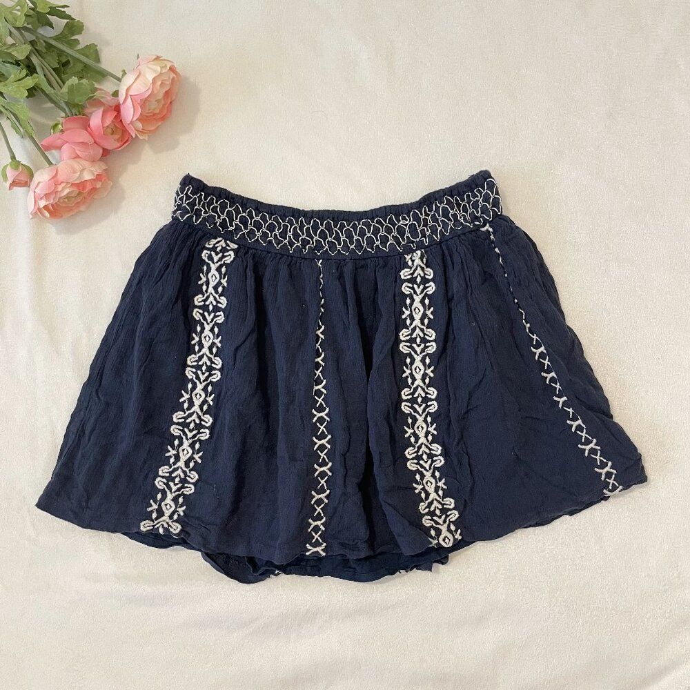 Hollister Navy and Cream Flared Mini Skirt